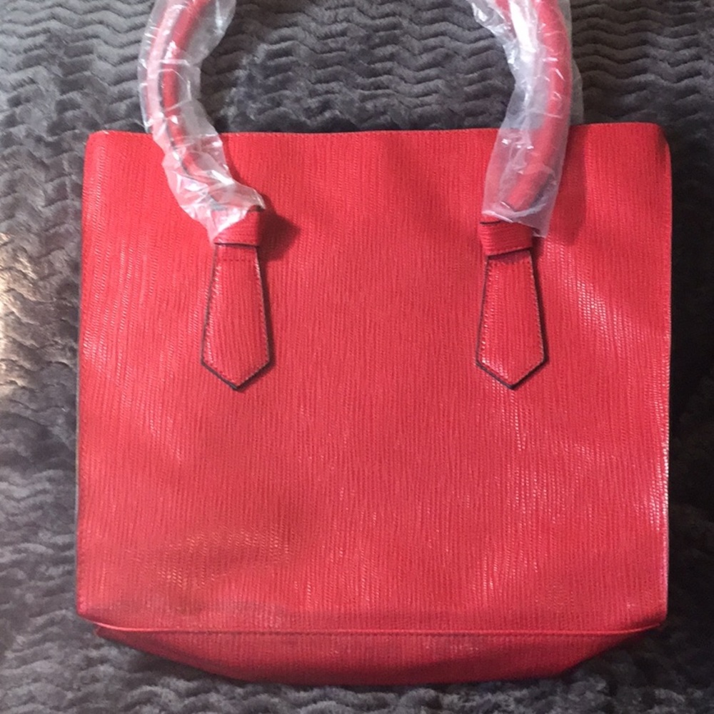 Beautiful red tote purse bag NWOT